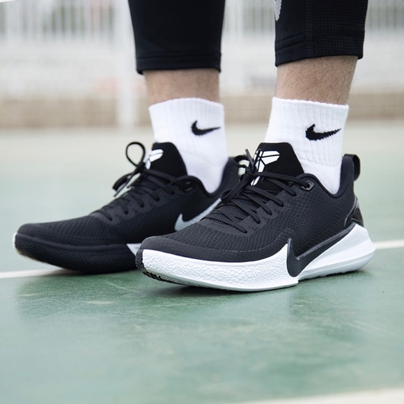 nike black mamba focus